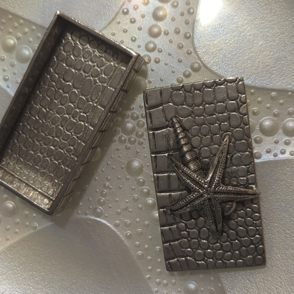 Pewter trinket box - Picture 2 of 5